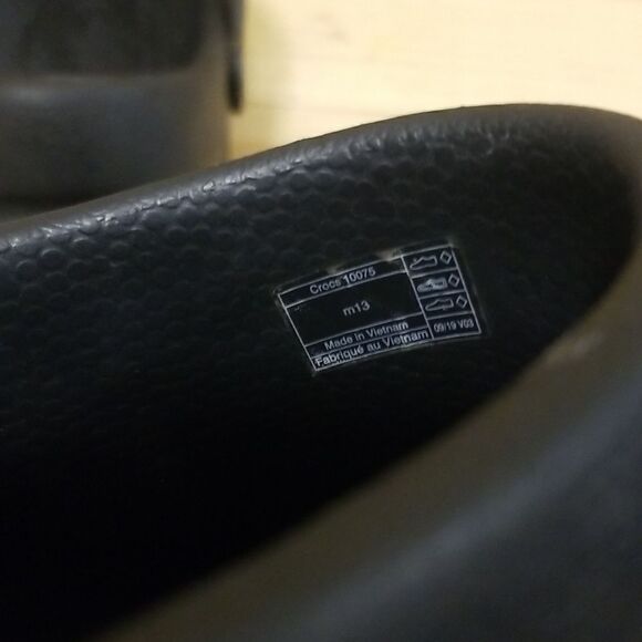 Crocs Non-Slip BISTRO Work Shoes Clogs Closed Toe Black Lock Mens size 13 - Picture 7 of 8